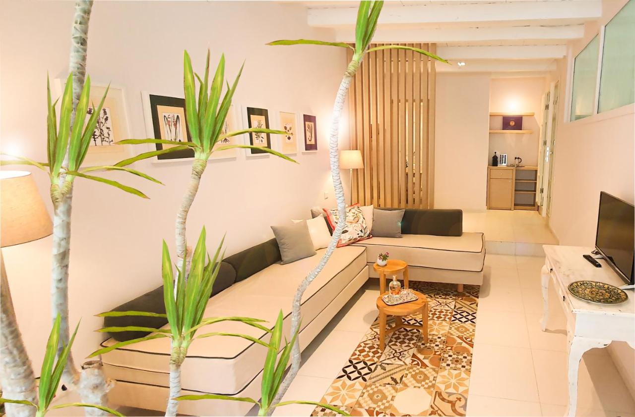 Mediterraneo Suite Home 罗希姆诺 外观 照片