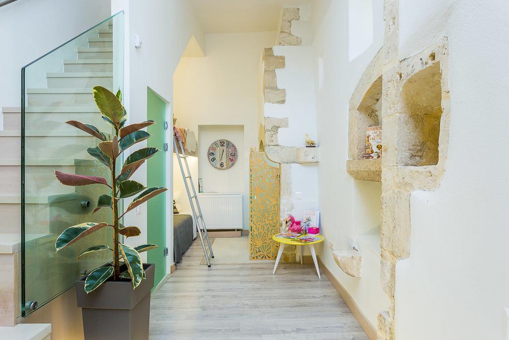 Mediterraneo Suite Home 罗希姆诺 外观 照片